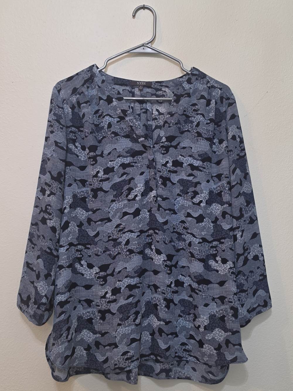 NYDJ Blue Patterned Split-Neck Long Sleeve Blouse